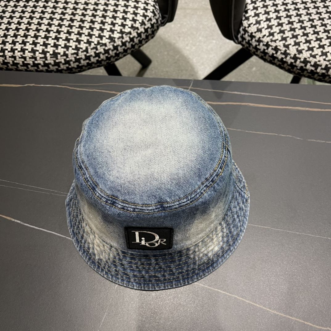 Christian Dior Caps